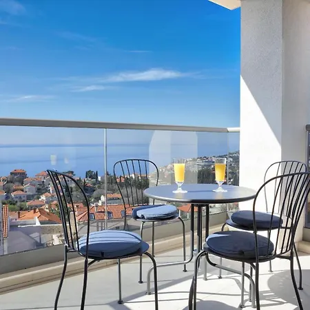 & Capparis Apartment