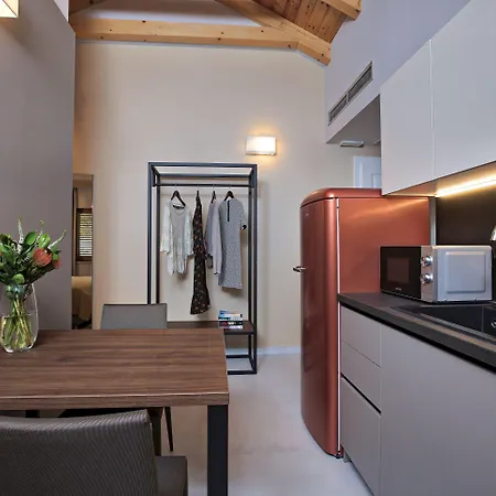 & Capparis Apartment